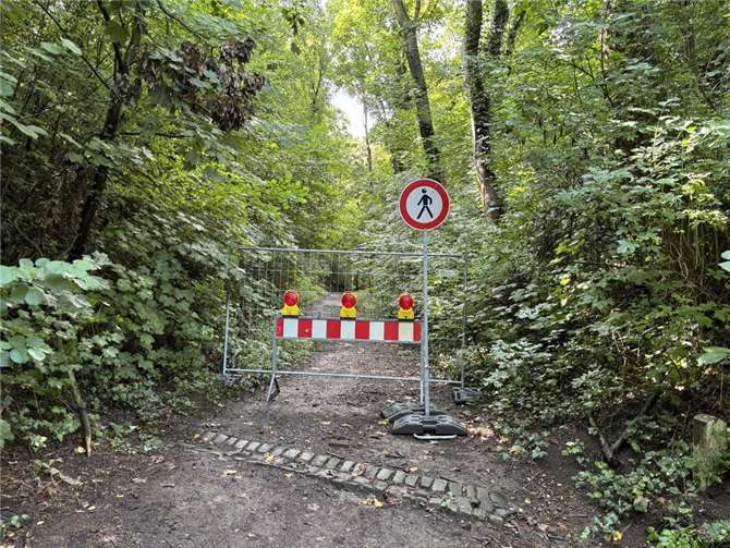 Die Stadt Andernach informiert, dass die Mayener Hohl derzeit nicht begehbar ist. Foto: Stadtverwaltung Andernach