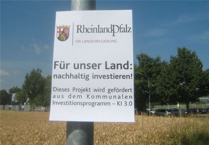 Die Stadt Polch hat erneut 483 Straßenleuchten auf stromsparende LED-Technik umgerüstet.Fotos: privat