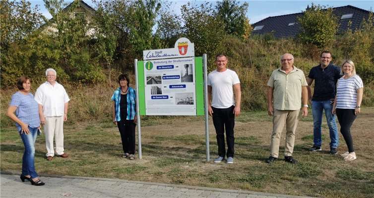 Die Stadt Weißenthurm hat auf Initiative des SPD Ortsvereins an der Ecke Brücken- /Bgm.-Hubaleckstraße eine Infotafel installiert.Quelle: SPD Weißenthurm