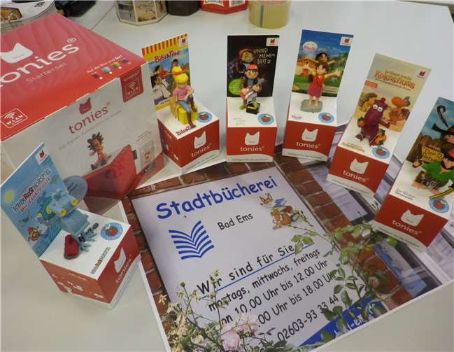 Die Stadtbücherei konnte ihr Multimedia-Angebot erweitern. Tonieboxen mit Hörfiguren gehören jetzt mit zum Sortiment. Stadtbücherei Bad Ems