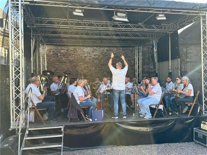 Die Stadtkapelle Münstermaifeld war an drei Tagen im Einsatz und sorgte für gute Stimmung.  Foto: privat