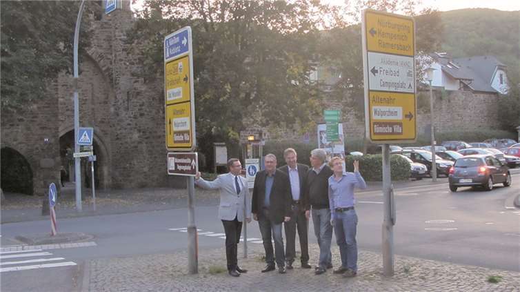 Die Stadtratsmitglieder der CDU zeigen sich zufrieden mit der Entscheidung, einen Kreisel am Niedertor zu bauen. privat