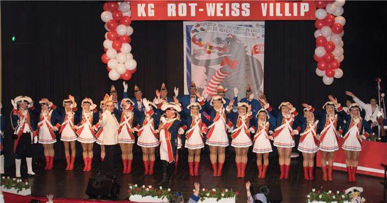 Die Stadtsoldaten Meckenheim besuchten die Villiper.Fotos: CEW