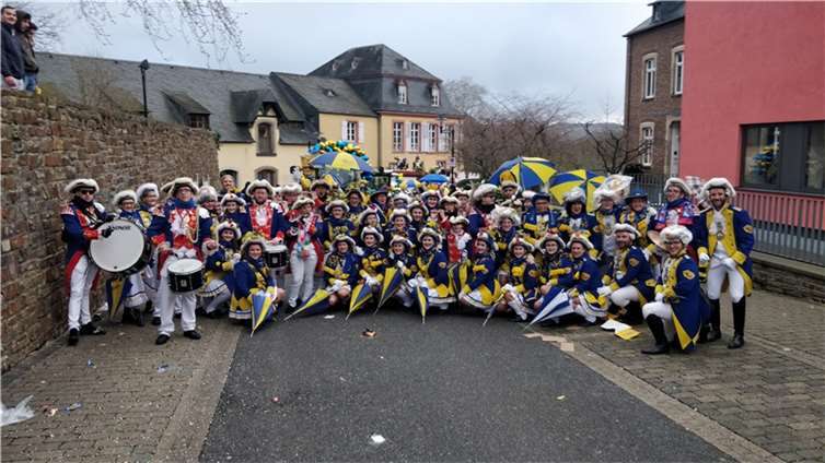 Die Stadtsoldaten Sinzig (KG Närrische Buben) beim traditionellen Freundschaftsb...
