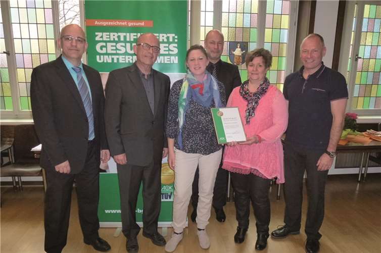 Die Stadtverwaltung Bendorf wurde mit dem Zertifikat in Bronze für ein qualifiziertes betriebliches Gesundheitsmanagement ausgezeichnet.privat