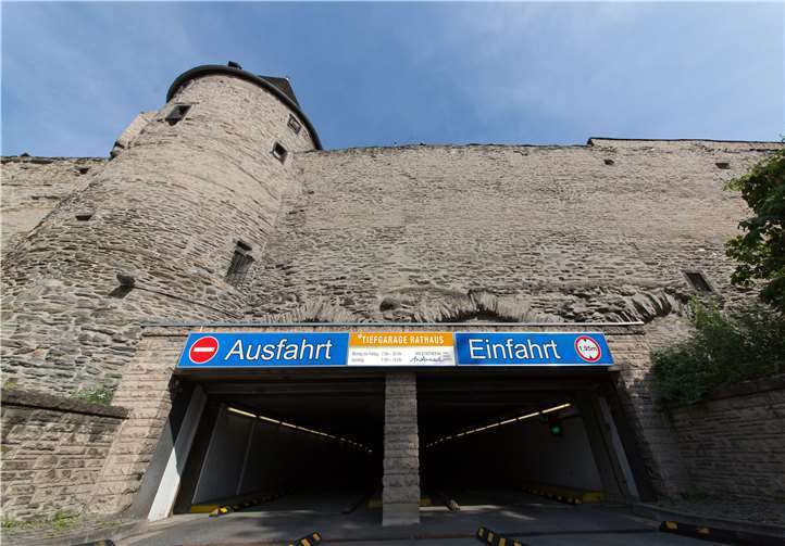 Die Stadtwerke Andernach passen die Öffnungszeiten der „Tiefgarage Rathaus“ an.Foto: Meta Welling