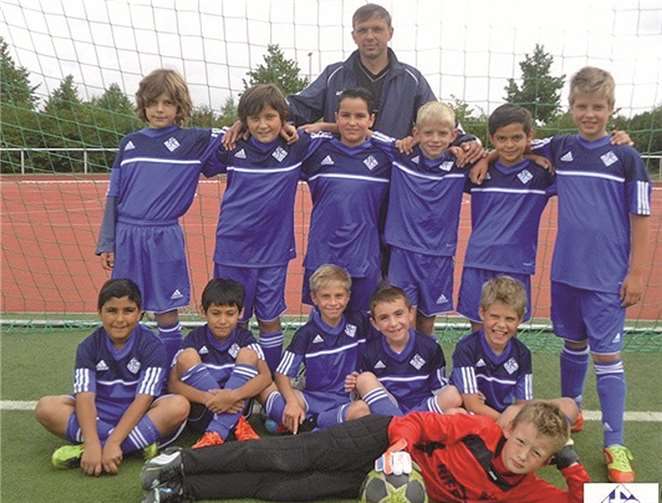 Die Staffelsieger 2013 die E-II Jugend des 1. FC Rheinbachprivat