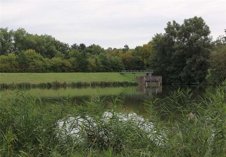 Die Stauanlage des „Rückhaltebeckens Mülheimer Bach“ in Mülheim-Kärlich wird überprüft. Copyright: SGD Nord