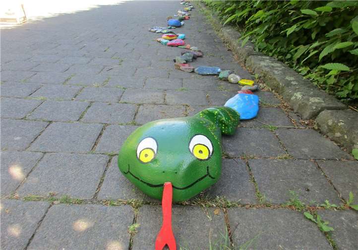 Die Steinschlange ist mittlerweile auf über neun Meter gewachsen.Foto: privat