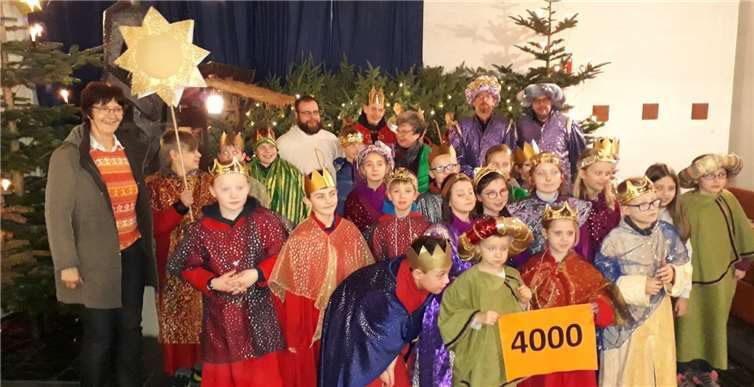 Die Sternsinger der Pfarrei St. Peter und Paul im Kannenbäckerland waren an sieben Kirchorten unterwegs.Fotos: privat