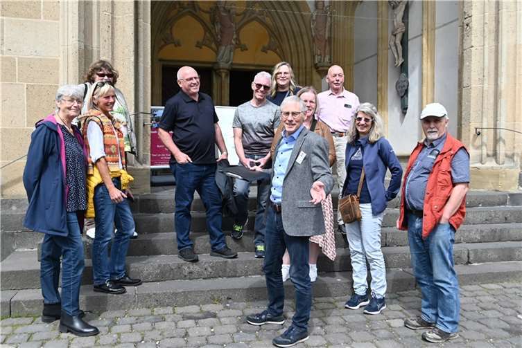 Die Stiftskirche durfte beim Stadtrundgang nicht fehlen.  Fotos: SK