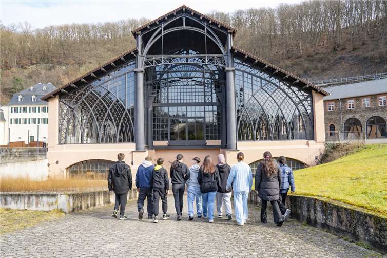 Die Stiftung Sayner Hütte führte von Januar bis Juli 2025 gemeinsam mit Schüler*innen der 8. Klassenstufe der Theodor-Heuss-Schule in Bendorf und unterstützt durch den Förderkreis Rheinisches Eisenkunstguss-Museum e. V. das Projekt „Arbeit und Leben in der Sayner Hütte – Industriekultur entdecken!“ durch. Foto: privat