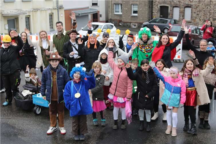 Die Stimmung bei den bunt Kostümierten war ausgelassen.  Foto: Christoph Fohr