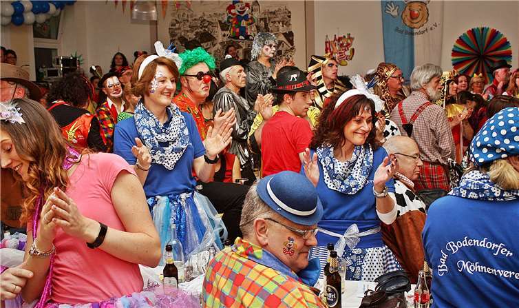 Die Stimmung im Saal war schnell auf dem Siedepunkt.