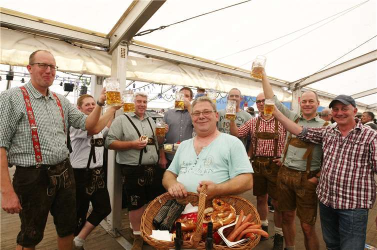 Die Stimmung im Zelt war immer auf dem Höhepunkt.