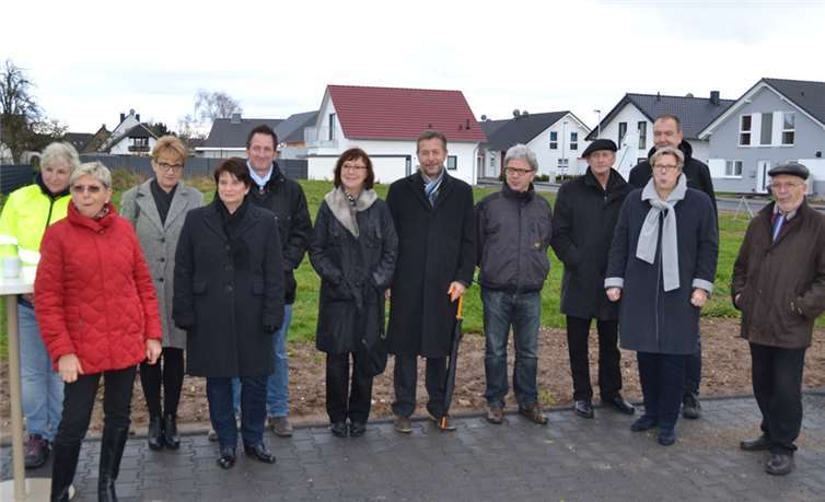 Die Straßen sind gemacht, dazu kamen Verwaltung, Investoren, Planer und Bürger.Weigert