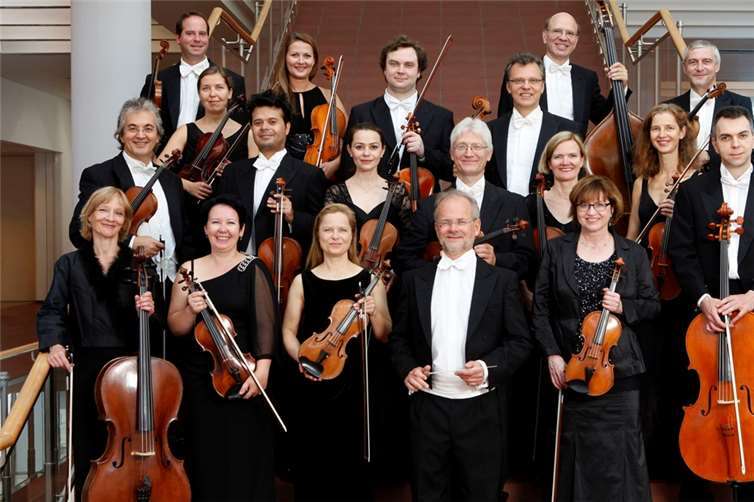 Die Streicher des Kammerorchesters „Sinfonietta Köln“. privat