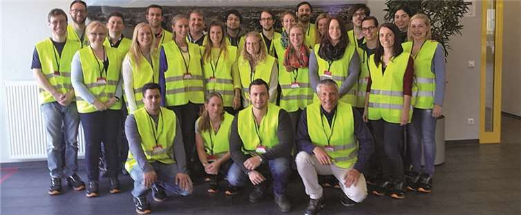 Die Studenten des RheinAhrCampus bei ihrem Besuch des Amazon-Lager in Koblenz. Hochschule Koblenz