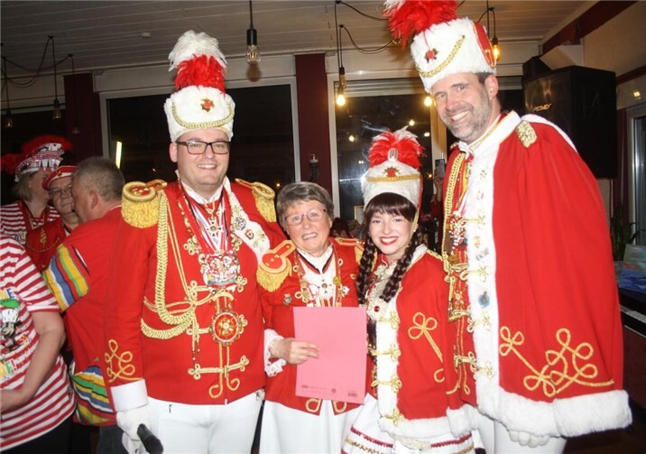 Die „Südernacher Husaren“ feierten Regimentsball. Foto: privat