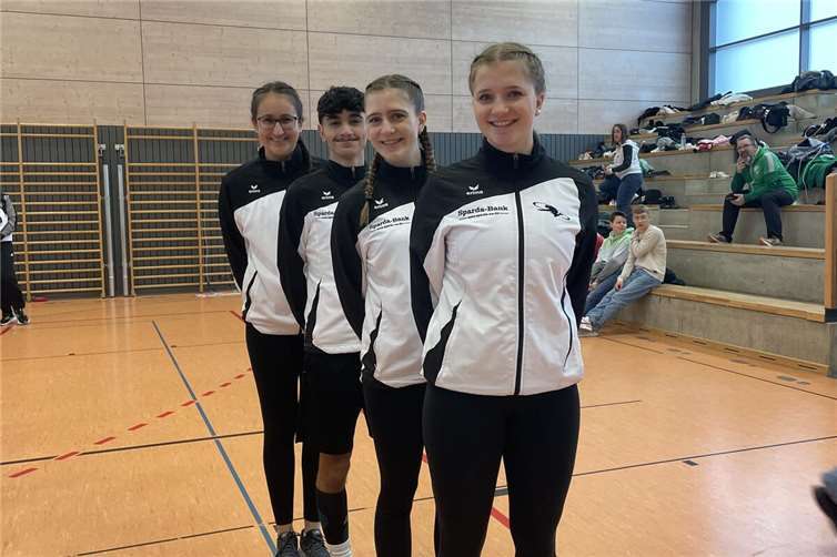 Die TG Oberlahnstein ging mit dem neu formierten Team aus Elisabeth Quraishi, Britta und Pia Wöhner sowie Semih Göktepe in fünf unterschiedlichen Disziplinen und Zusammensetzungen an den Start. Foto: TGO