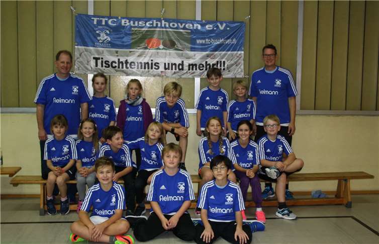 Die TTC Jugend in ihren Trikots. Privat