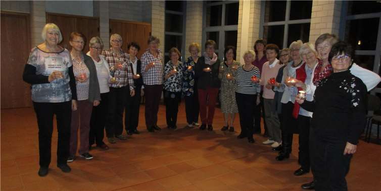 Die Tänzerinnen des Frauentreff Meckenheim e. V. in der Meckenheimer Friedenskirche.privat