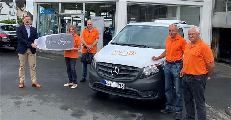 Die Tafel Asbach freut sich über den neuen Vito. Foto: privat