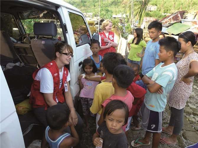 Die Tage sind lang und oft ist Victoria sehr erschöpft. Aber sieht sie die Kinder, dann weiß sie, dass es sich lohnt.
