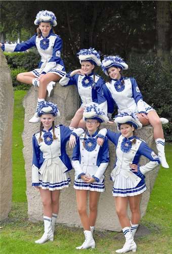 Die „Tanzende Reihe“ der Schinnebröder in der Session 2012/ 2013.W. Mies