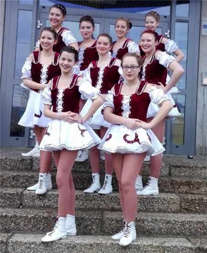 Die Tanzflöhe im neuen Outfit.privat