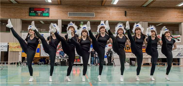 Die Tanzgruppe „Blaue Funken“ aus Kirchberg erfreute die Zuschauerinnen und Zuschauer in der Halbzeitpause.