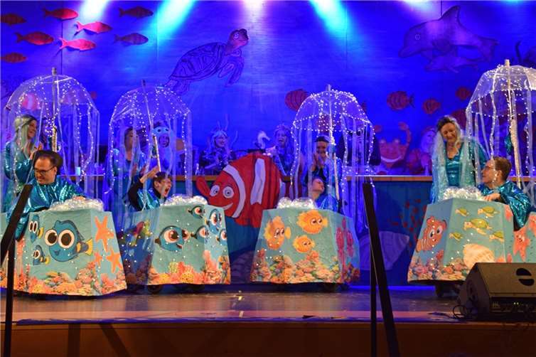 Die Tanzgruppe „Confetti Dancers“ des Caritas Zentrums.