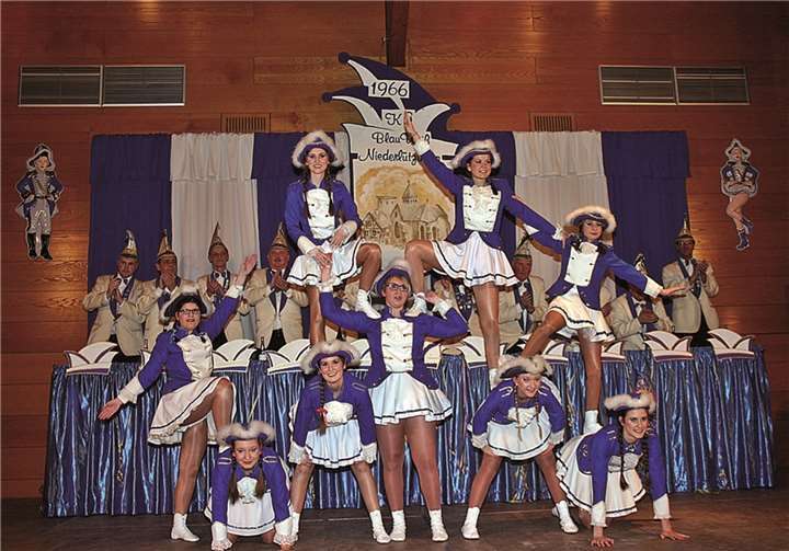 Die Tanzgruppe der KG glänzte mit ihrem bravourösen Auftritt.