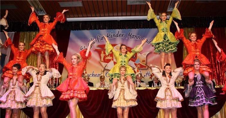 Die Tanzgruppe des TV Cochem begeisterte mit dem Dance-Potpourri „Carnevale di Venezia“.