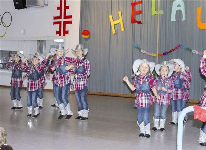 Die Tanzmäuse bei ihrem Auftritt. Privat