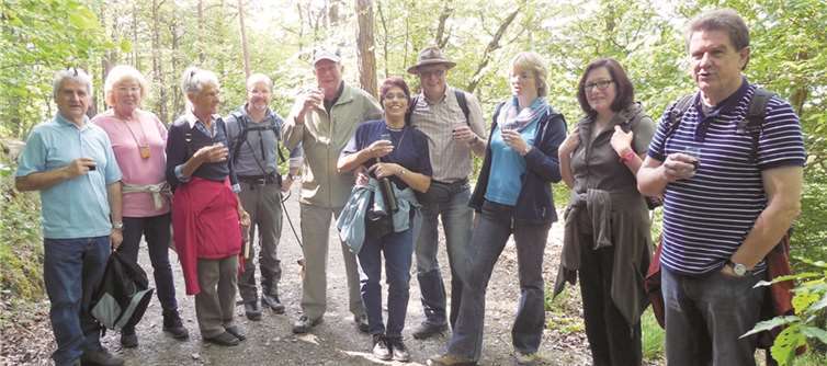 Die Tanzsportabteilung des PostSV Remagen wanderte über den „Kraus“, den Hausberg von Dernau. privat