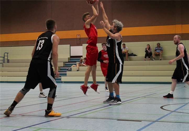 Die Teams zeigten vollen Einsatz. Foto: PostSV