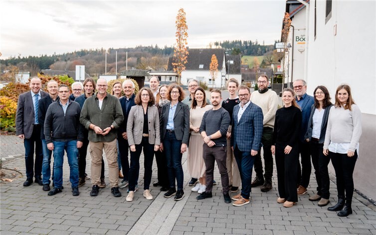 Die Teilnehmenden beim 22. Workshop der Hochwasserpartnerschaft Ahr in Spessart. Foto: Bernhard Risse / Kreisverwaltung Ahrweiler