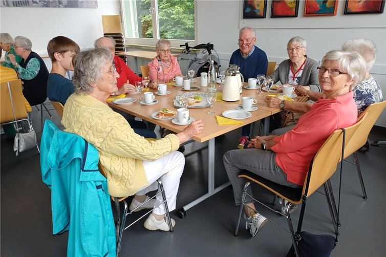 Die Teilnehmenden genossen die Gemeinschaft und erlebten einen gemütlichen Vormittag.