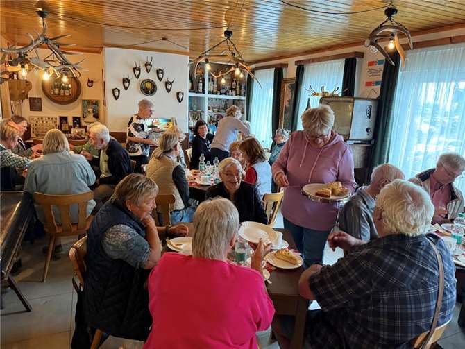 Die Teilnehmenden hatten viel Freude beim „Urlaub ohne Koffer“ und genossen die Gemeinschaft.  Foto: Adriana Pfefferkorn