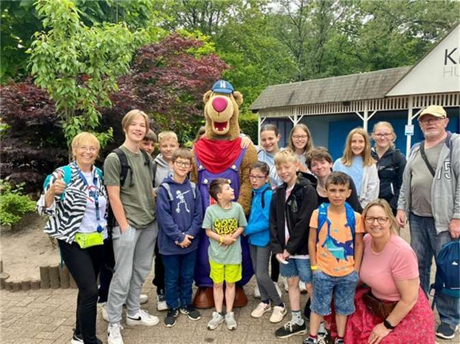 Die Teilnehmenden im Abenteuerpark Hellendoorn. Foto: privat