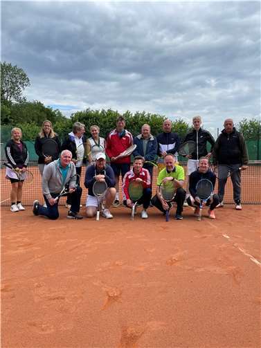 Die Teilnehmer am Schleifchenturnier.  Foto: privat
