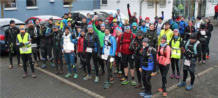 Die Teilnehmer am Start.VfL Waldbreitbach