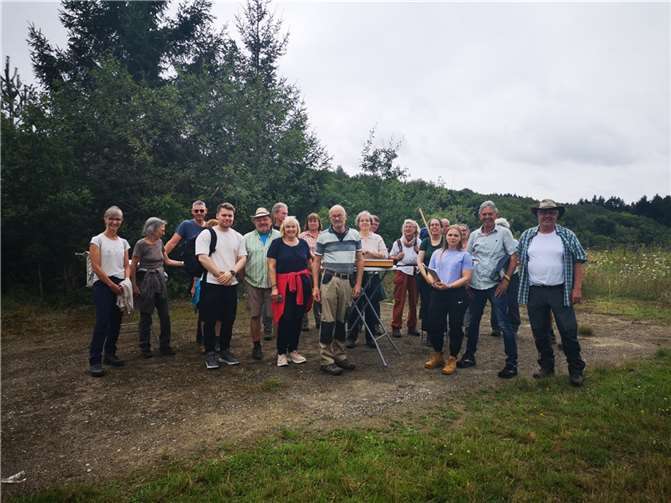 Die Teilnehmer der Exkursion in Kehrig.  Foto: Annika Fuhrmann