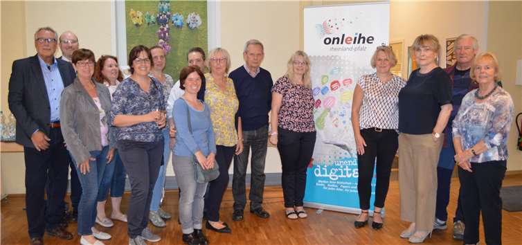 Die Teilnehmer der Feierstunde.Foto: AB