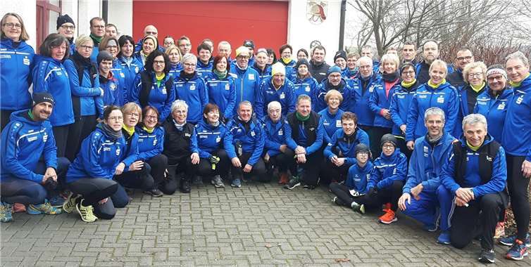 Die Teilnehmer der LG Laacher See beim Silvesterlauf in Wehr.