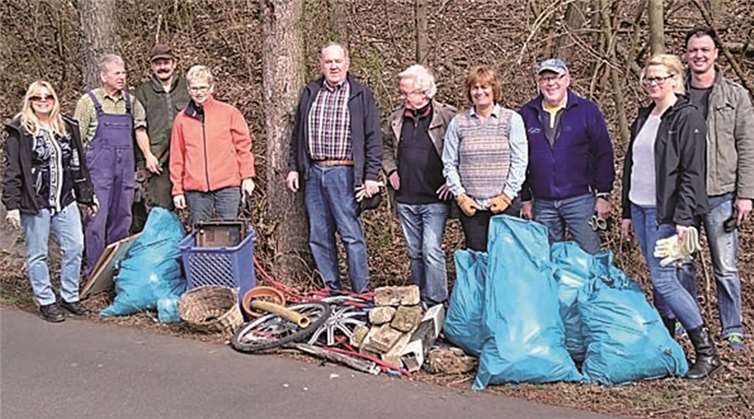 Die Teilnehmer der Landsäuberungsaktion hoffen mit ihrer Aktion dazu beigetragen zu haben, dass die Natur von achtlos weggeworfenem Wohlstandsmüll befreit und Bendorf wieder ein wenig sauber und schöner wurde. privat