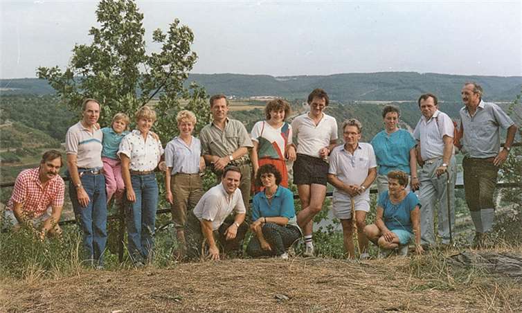 Die Teilnehmer der ersten Wanderung der Ortsgruppe Untermosel im Jahr 1988. privat