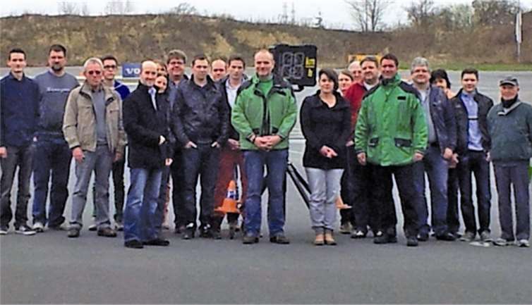 Die Teilnehmer des Fahrsicherheitstrainings. Privat