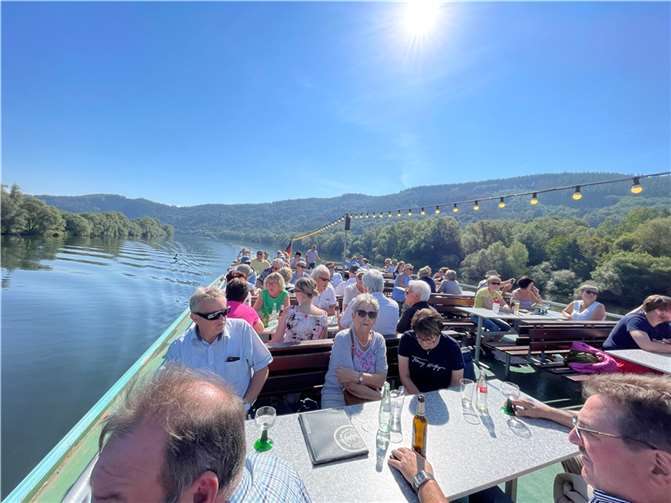 Die Teilnehmer des Familientages erlebten eine Moselschifffahrt bei herrlichem Sonnenschein.  Foto: privat
